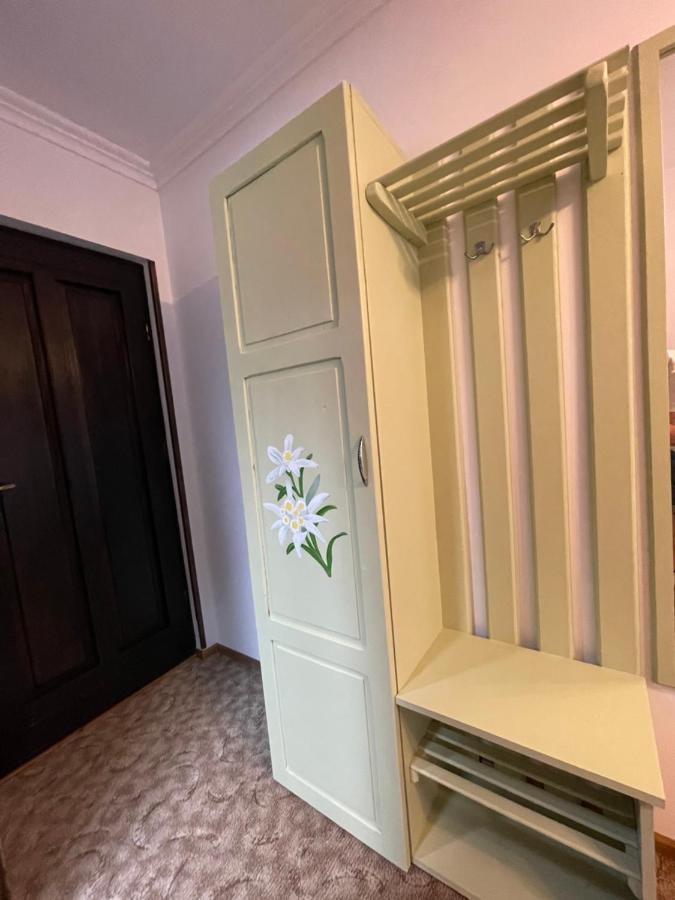 Casa Bicajeanului - ลากูโรซู ภายนอก รูปภาพ