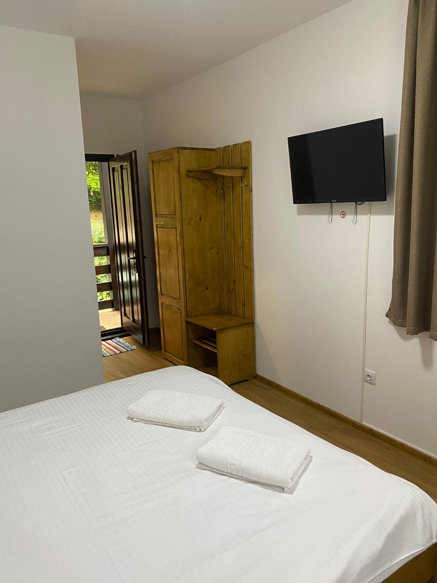 Casa Bicajeanului - ลากูโรซู ภายนอก รูปภาพ